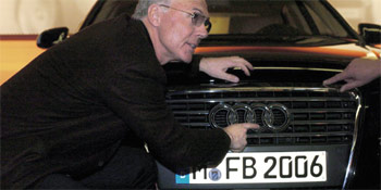 Foto von F. Beckenbauer mit einem Audi